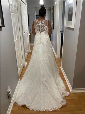Beautiful wedding dress